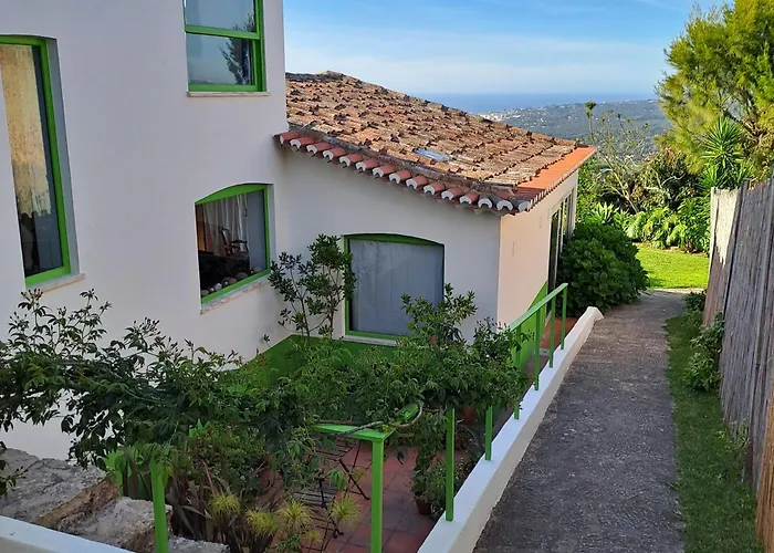 Chalet Refugio Floral De - Sintra *